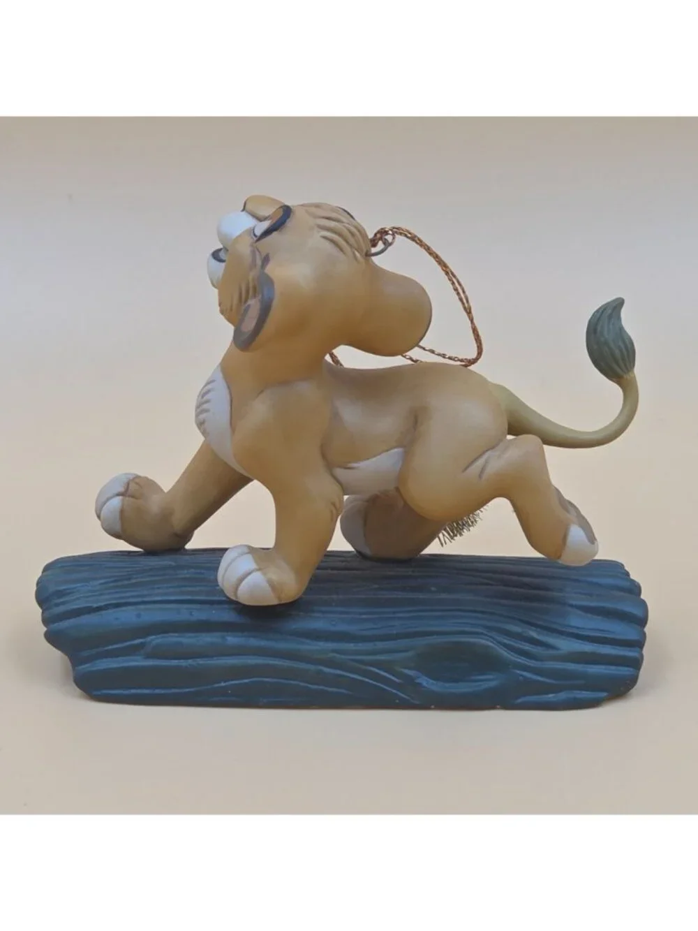 WDCC The Lion King Hakuna Matata Simba Annual Ornament